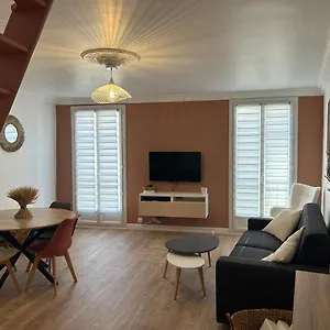 Duplex Climatise Proche Port Appartement